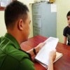 Vờ dẫn qua đường rồi cướp 600.000 của người đàn ông mù lấy tiền mua ma túy